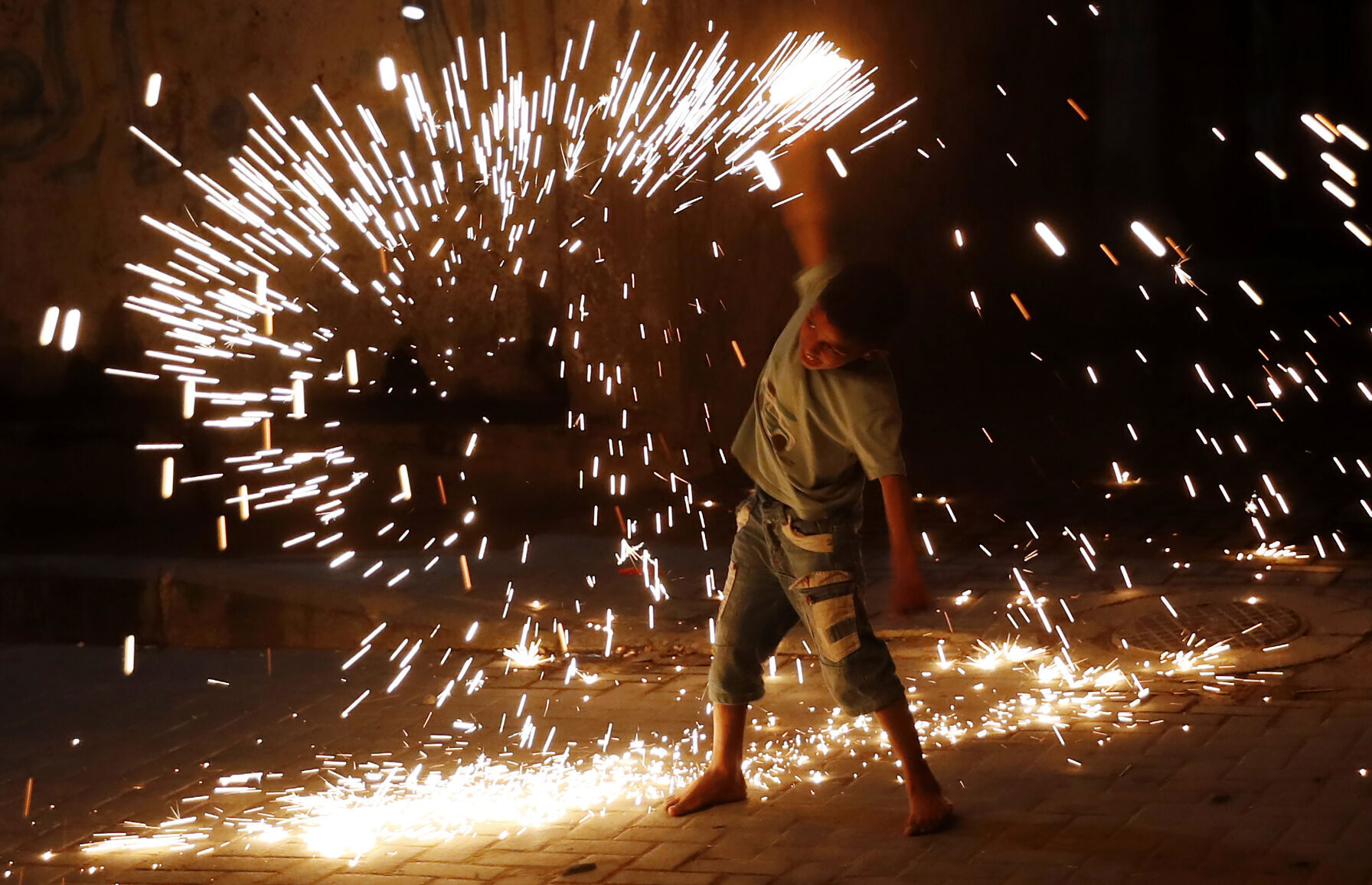 APTOPIX Virus Outbreak Palestinians Ramadan
